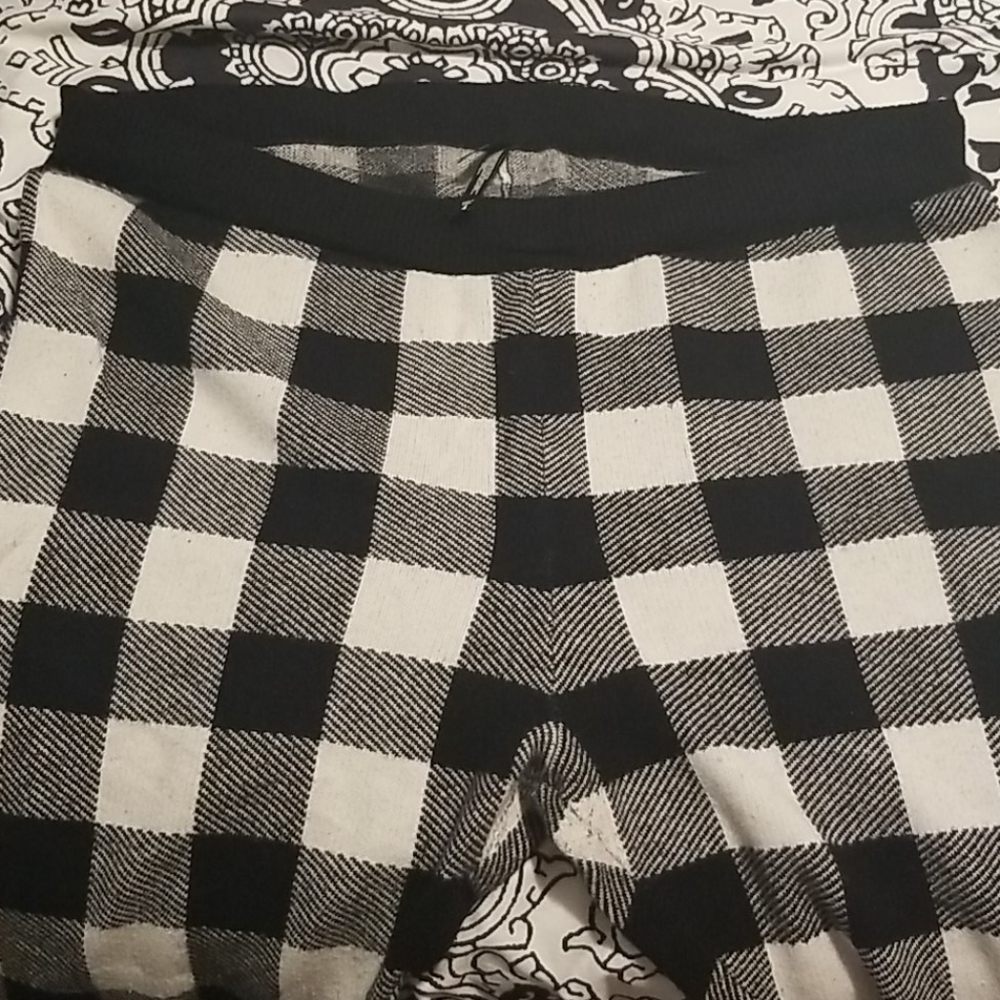 Torrid plaid sweater knit leggings